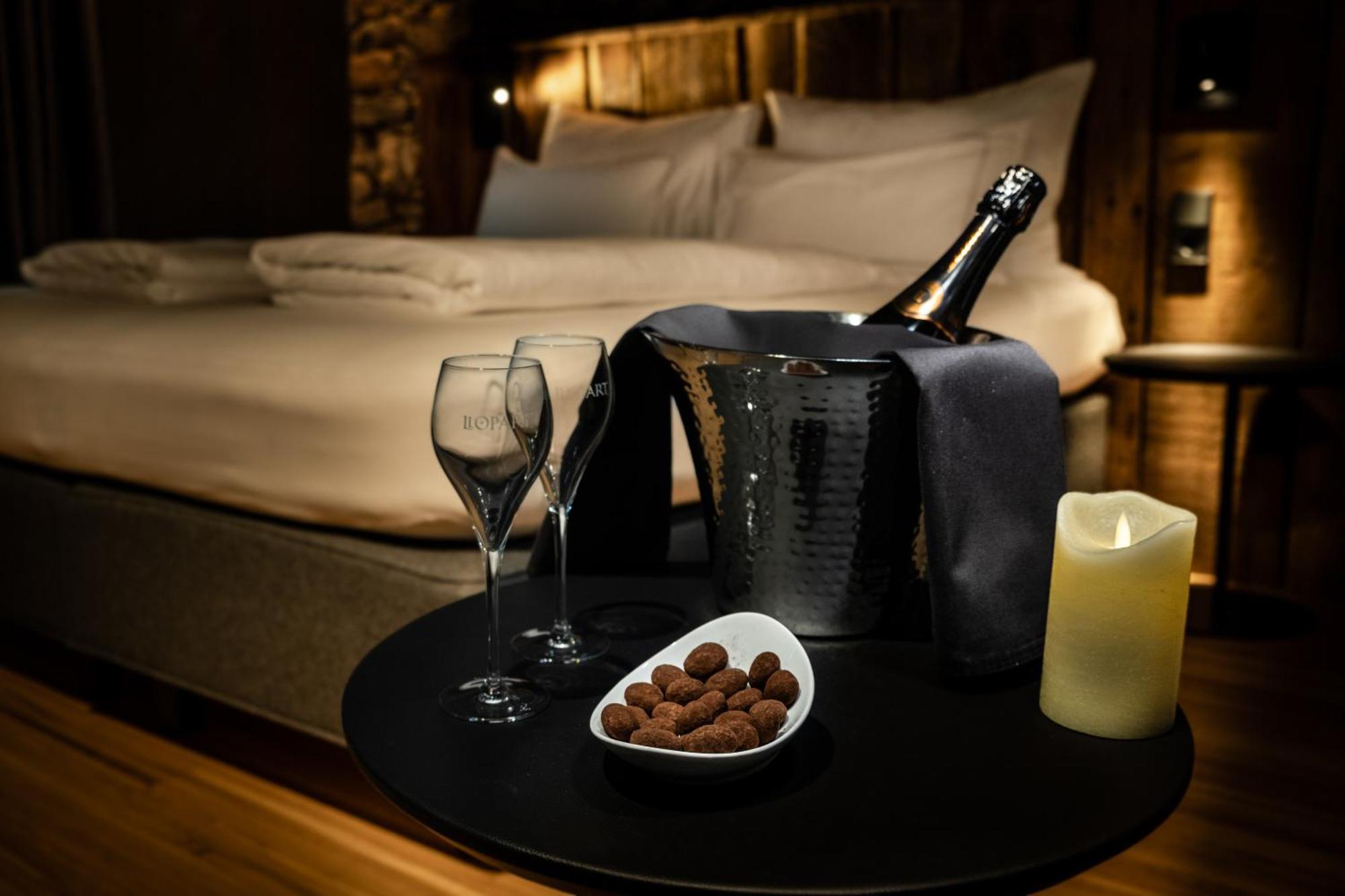 Les Pardines 1819 Mountain Suites & Spa 엔캄 외부 사진